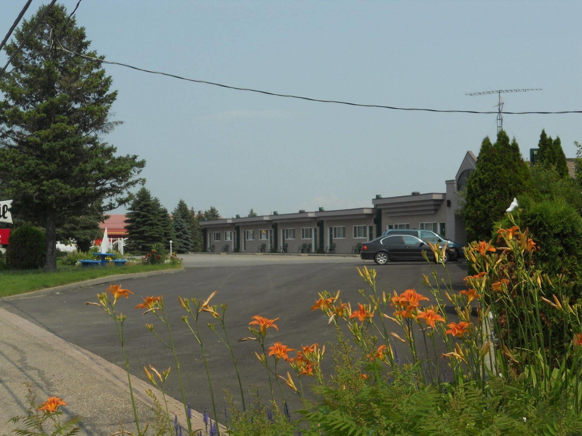 Motel Normandie Louiseville Luaran gambar